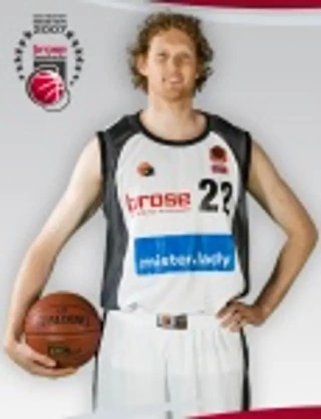 Luke Schenscher