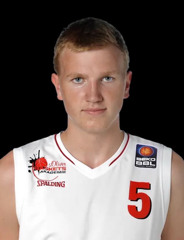Maximilian Ugrai