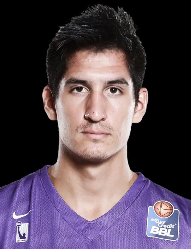 Derek Willis